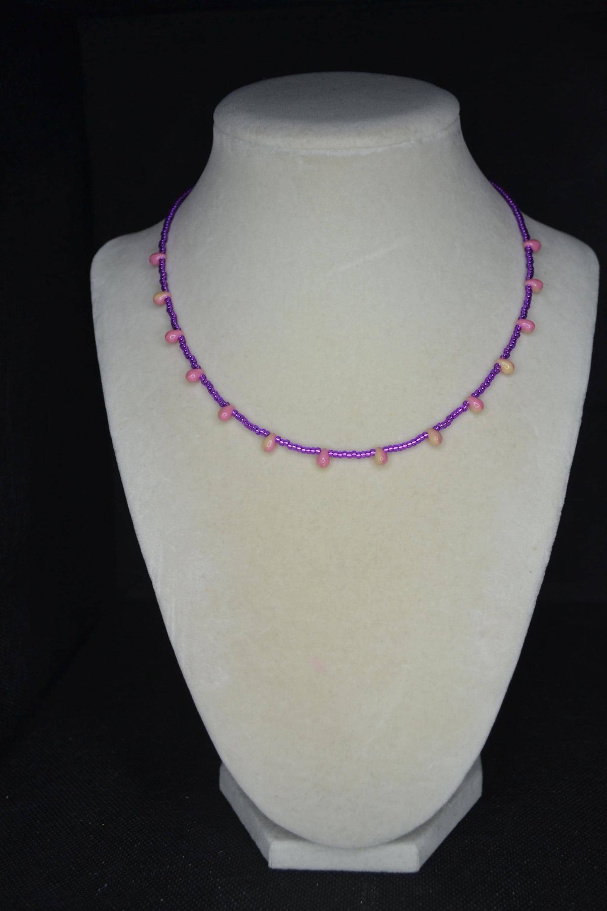 Multicolor glass bead choker. Grape and pink lemonade drops