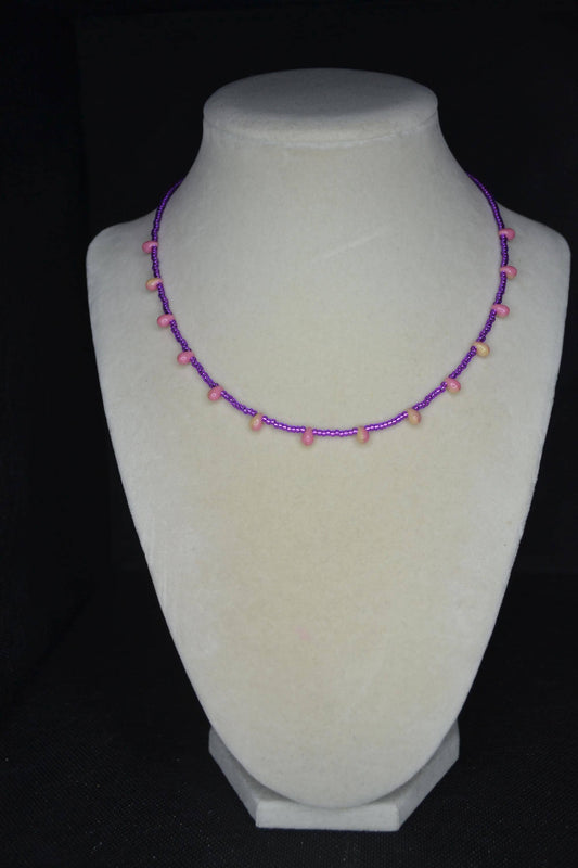 Multicolor glass bead choker. Grape and pink lemonade drops