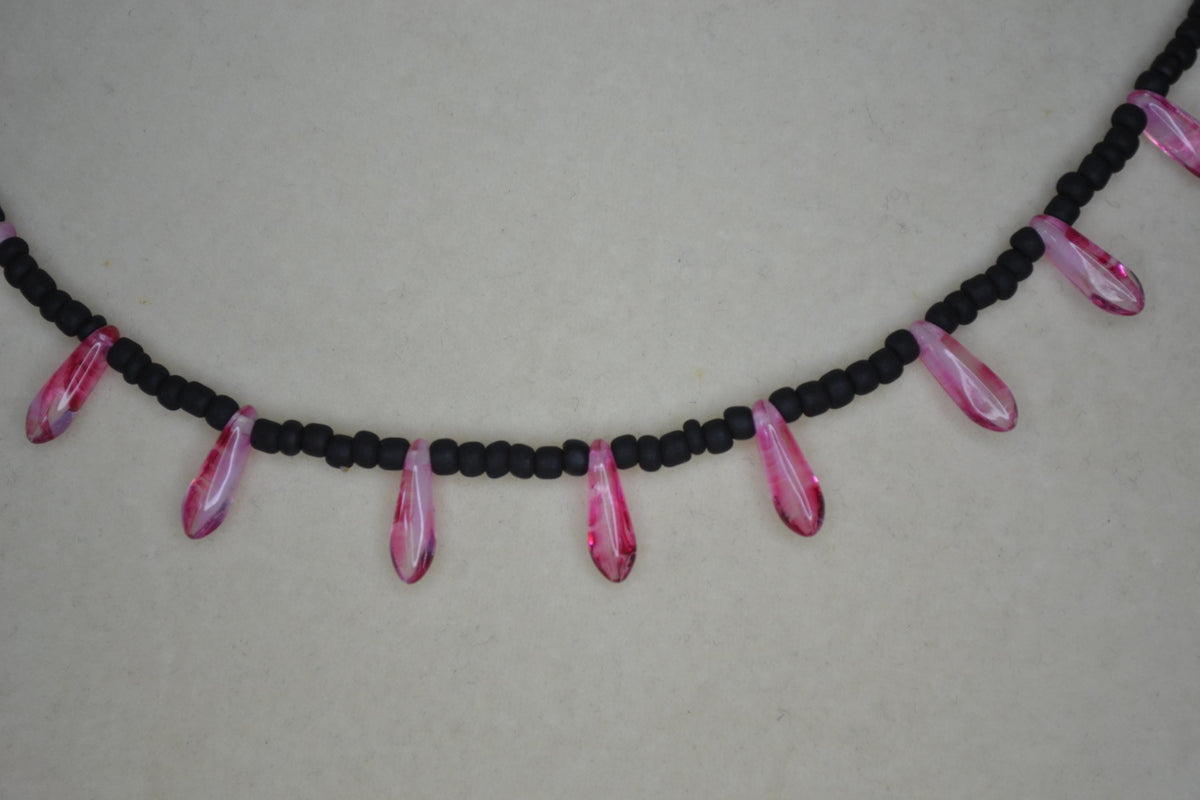 Multicolor glass bead choker. Pink swirl daggers and matte black